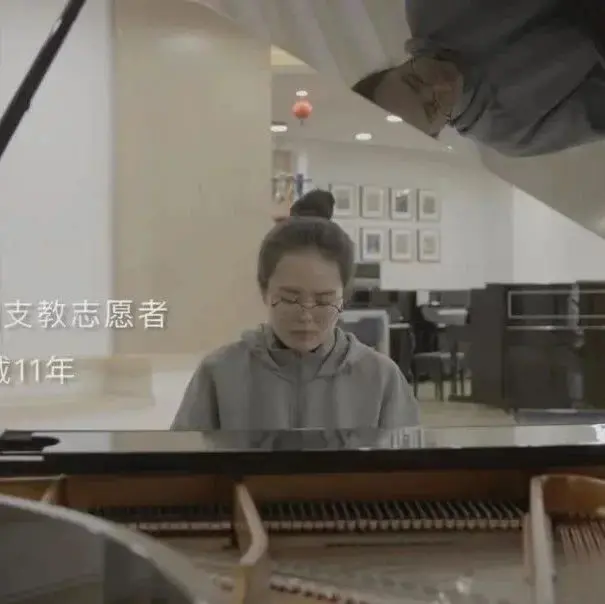 49天，1176个小时，他们为听障青年拍了一支纪录片！