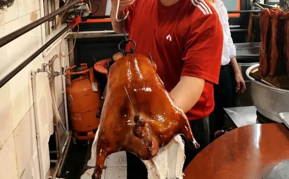 An image to describe post