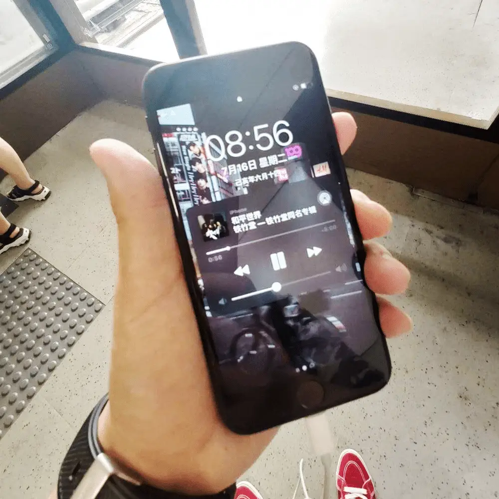 An image to describe post