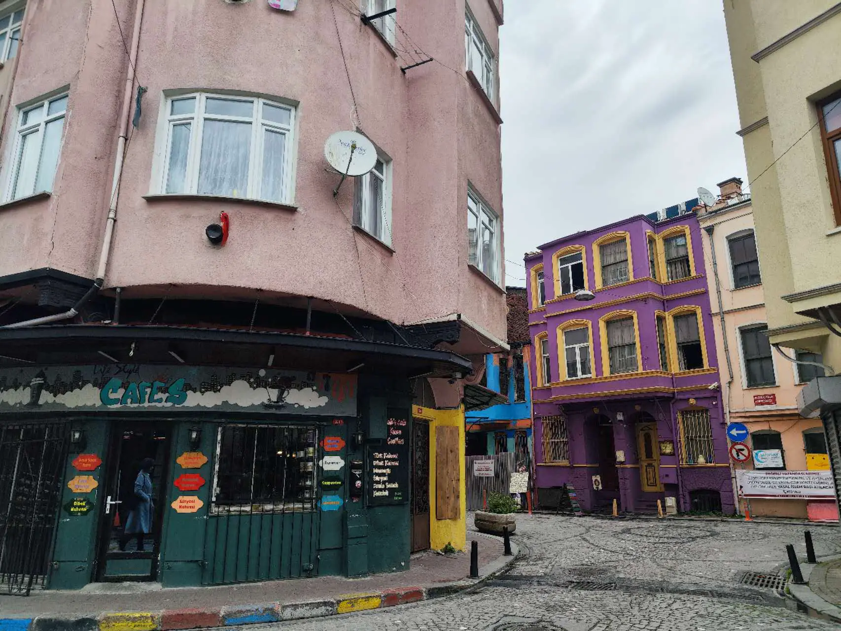 An image to describe post