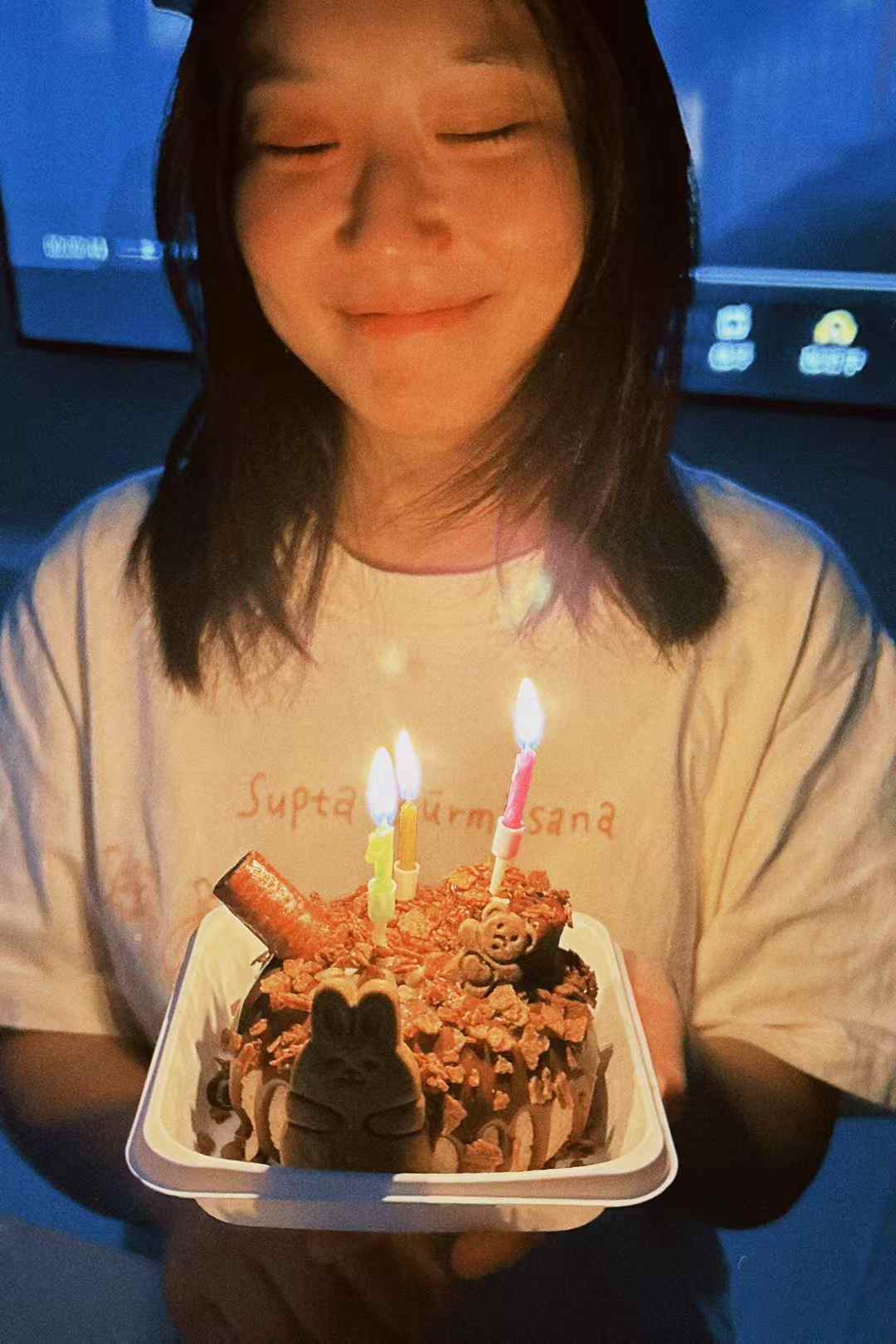 An image to describe post