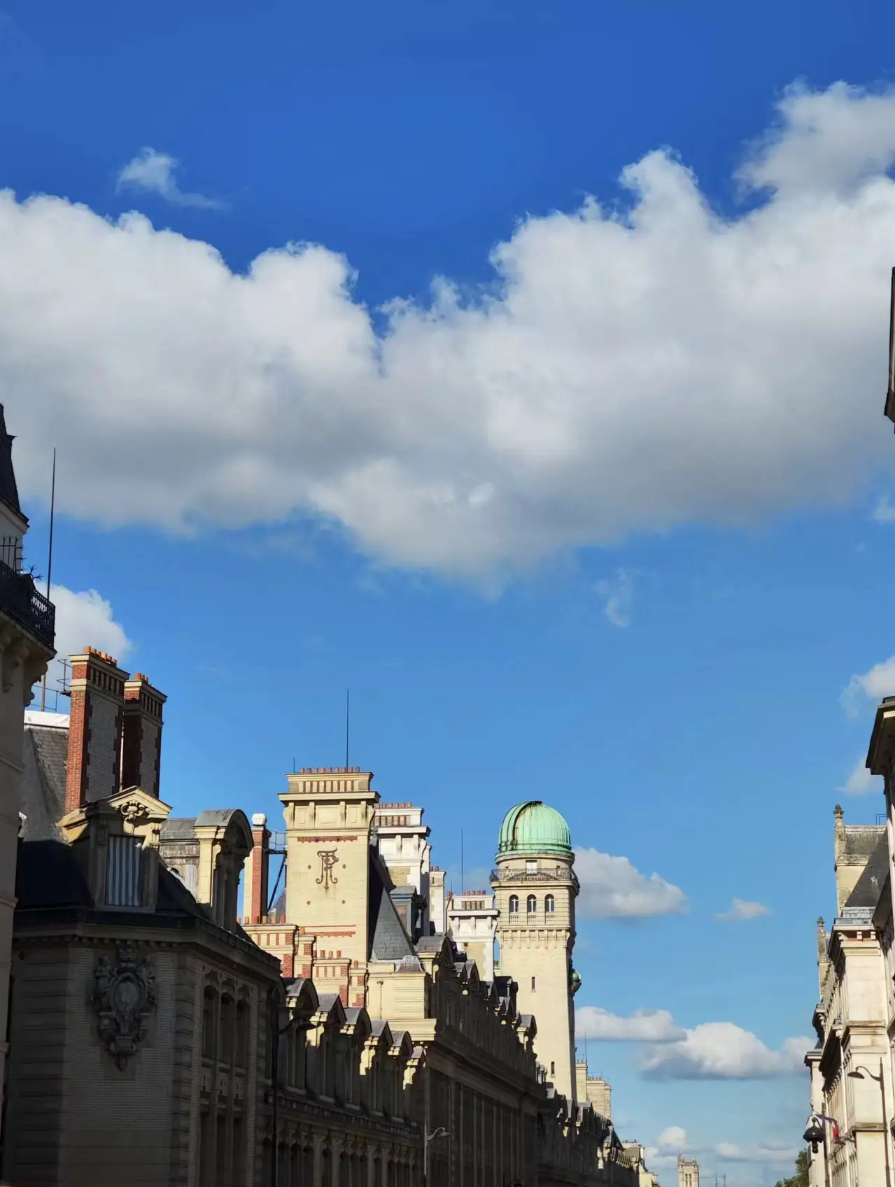 An image to describe post